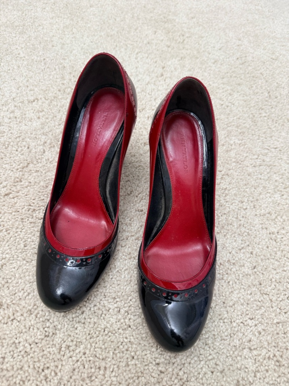 Ann Taylor Women's Two-Tone Black and Red Leather Block Heel Pumps - Picture 2 of 8